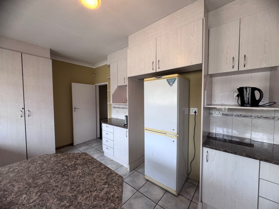 3 Bedroom Property for Sale in Selcourt Gauteng