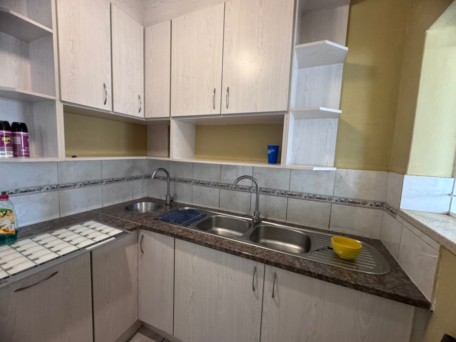 3 Bedroom Property for Sale in Selcourt Gauteng