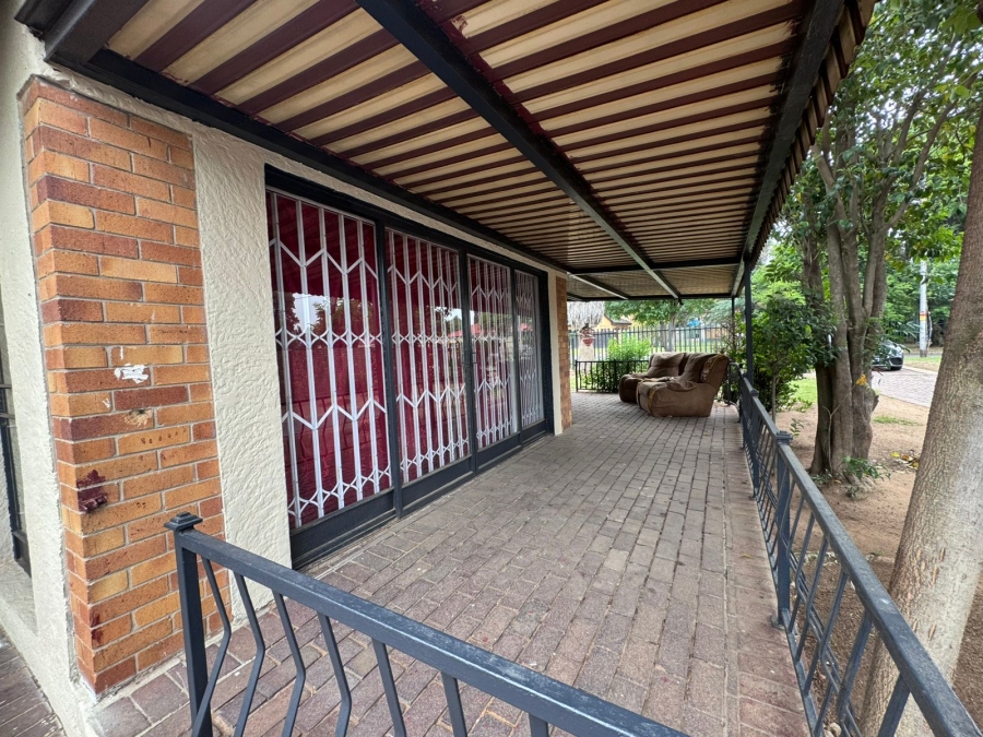 3 Bedroom Property for Sale in Selcourt Gauteng