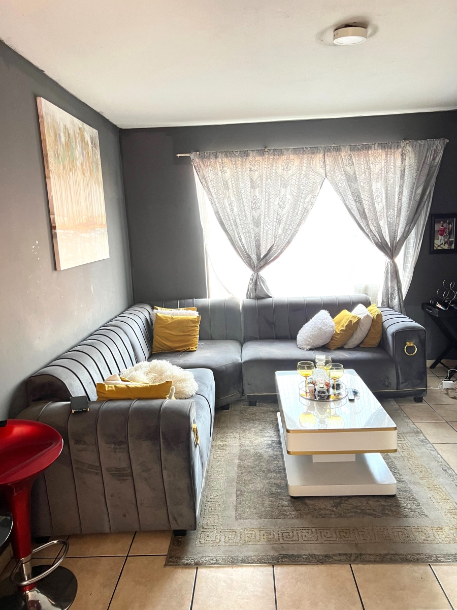 2 Bedroom Property for Sale in Kempton Park Central Gauteng