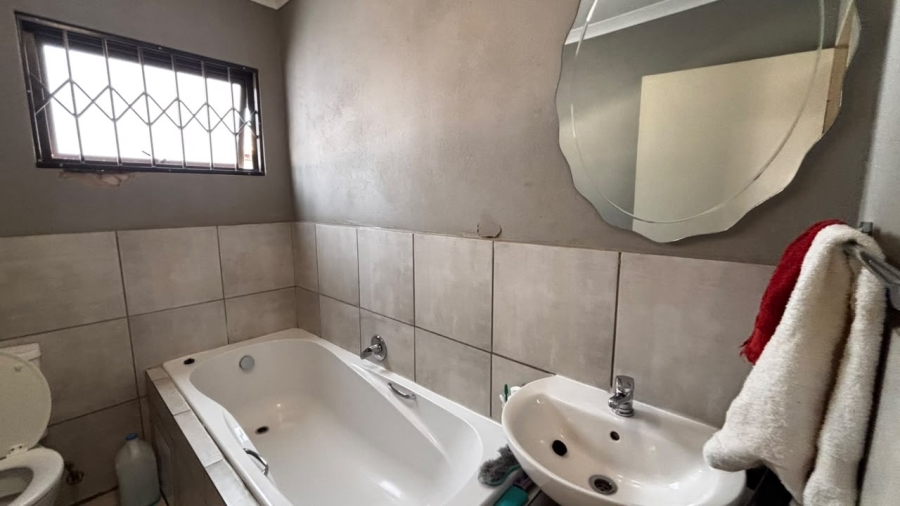 3 Bedroom Property for Sale in Vosloorus Gauteng