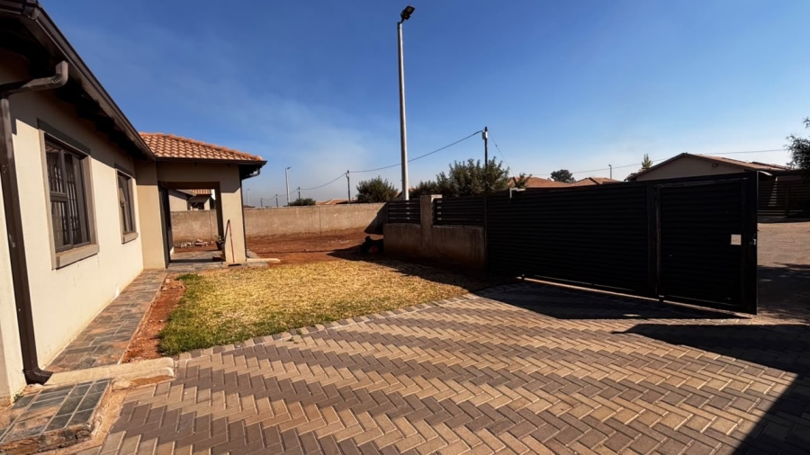 3 Bedroom Property for Sale in Vosloorus Gauteng