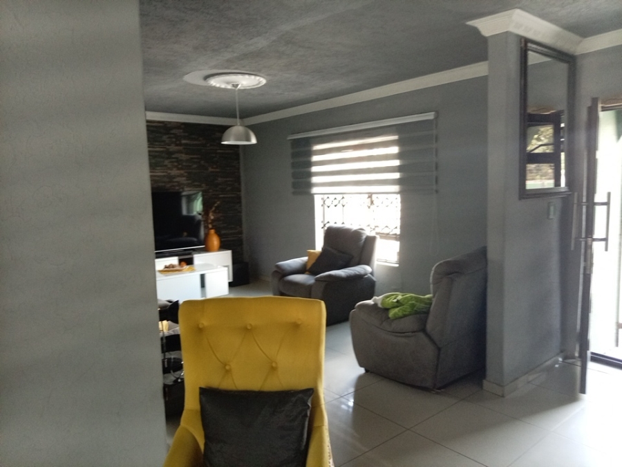 4 Bedroom Property for Sale in Crystal Park Gauteng