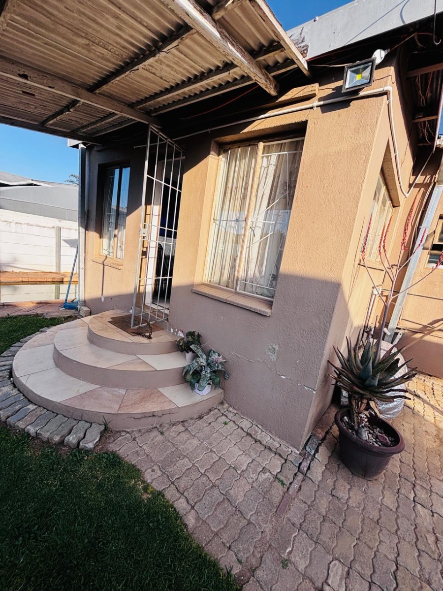 To Let 1 Bedroom Property for Rent in Krugersdorp West Gauteng