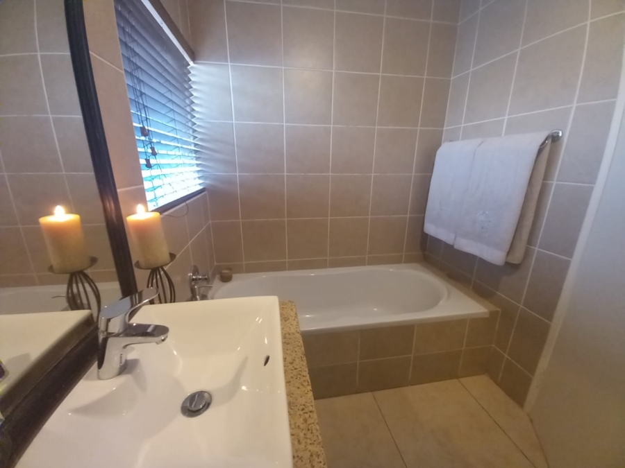 To Let 3 Bedroom Property for Rent in Horison Gauteng