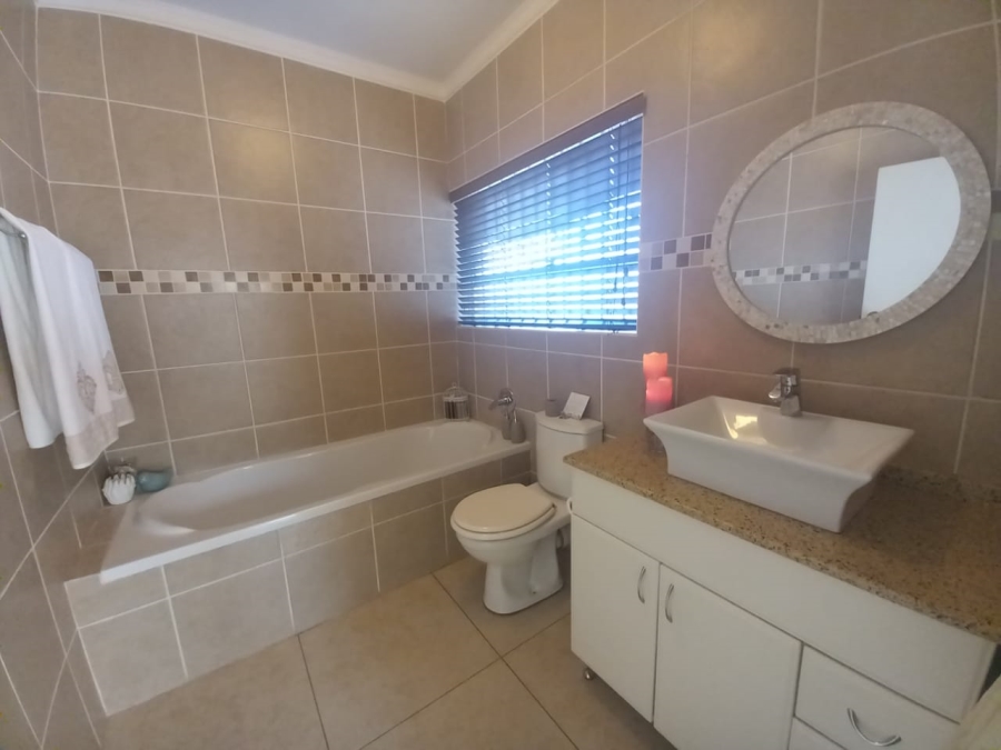 To Let 3 Bedroom Property for Rent in Horison Gauteng