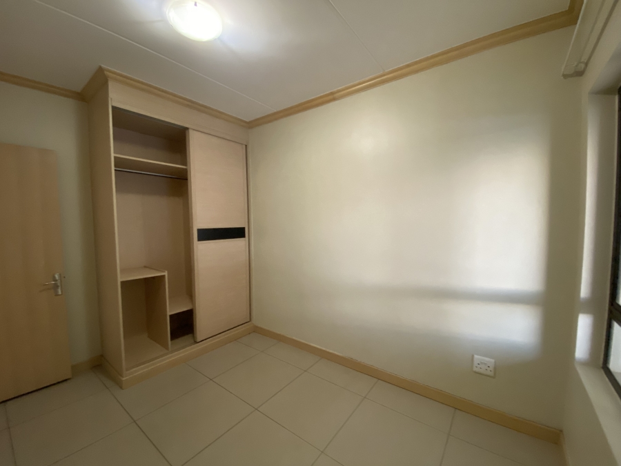 To Let 2 Bedroom Property for Rent in Fourways Gauteng