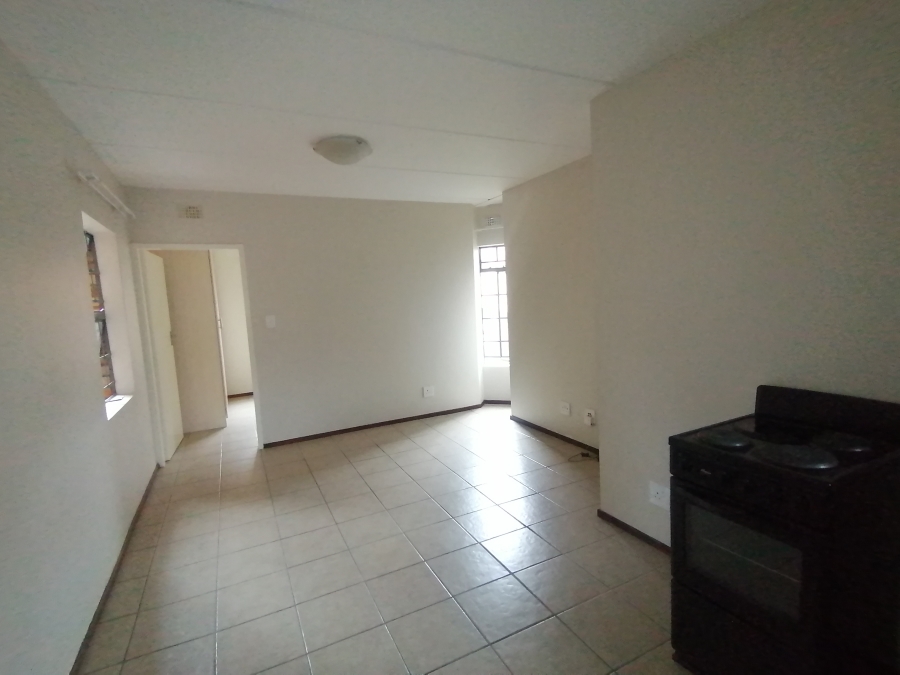 1 Bedroom Property for Sale in Noordwyk Gauteng