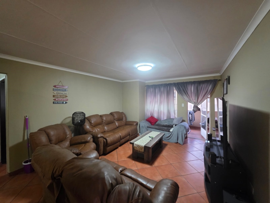 2 Bedroom Property for Sale in Beyers Park Gauteng