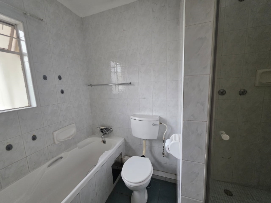 To Let 2 Bedroom Property for Rent in Denlee Gauteng