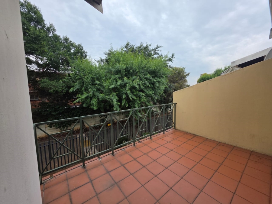 To Let 2 Bedroom Property for Rent in Denlee Gauteng