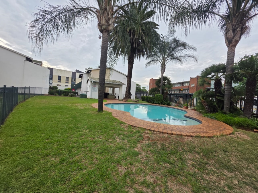 To Let 2 Bedroom Property for Rent in Denlee Gauteng