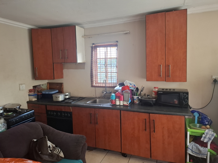 4 Bedroom Property for Sale in Kaalfontein Gauteng