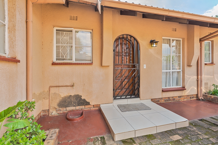 3 Bedroom Property for Sale in Bromhof Gauteng