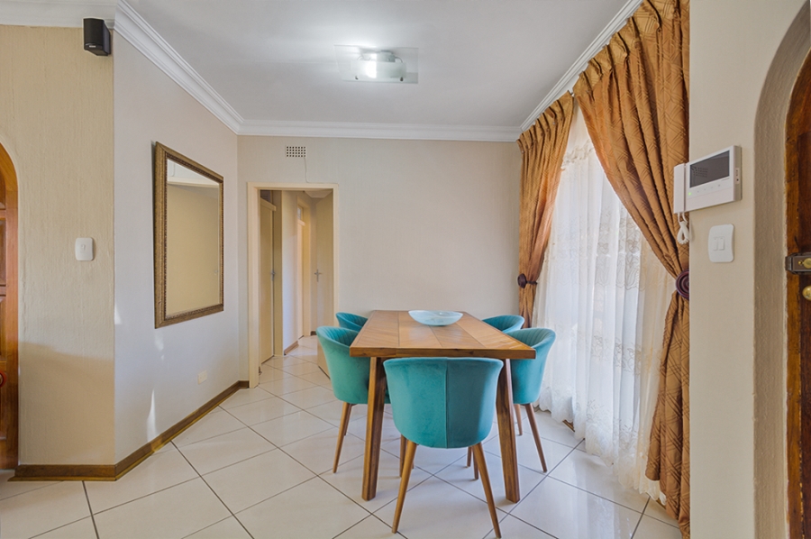3 Bedroom Property for Sale in Bromhof Gauteng
