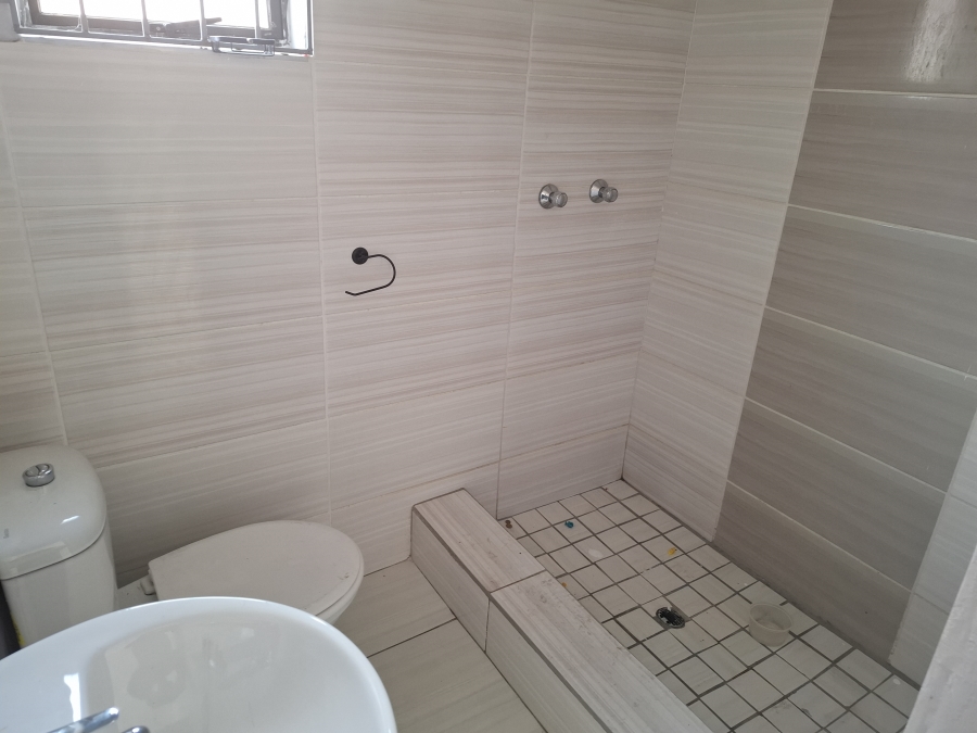To Let 1 Bedroom Property for Rent in Croydon Gauteng