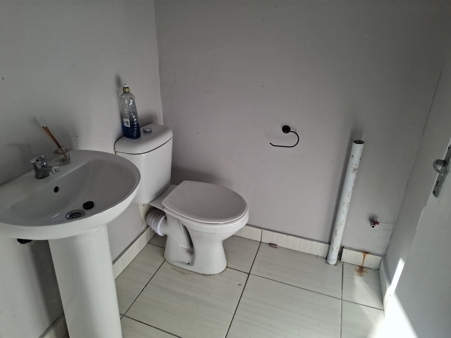 To Let 1 Bedroom Property for Rent in Croydon Gauteng