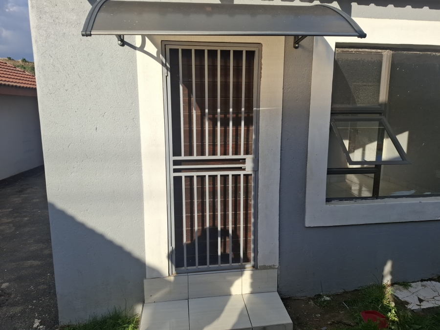 To Let 1 Bedroom Property for Rent in Croydon Gauteng