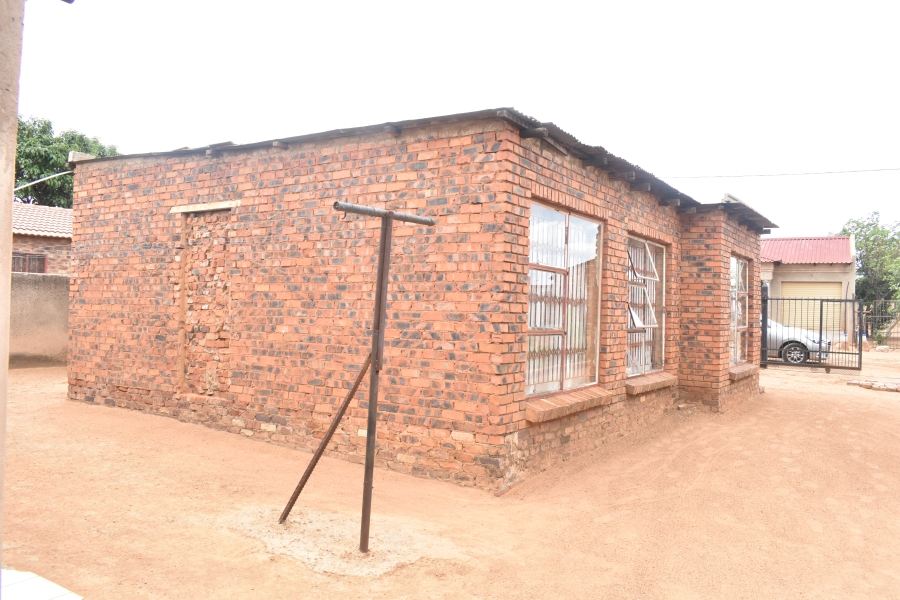 5 Bedroom Property for Sale in Soshanguve South Ext 1 Gauteng