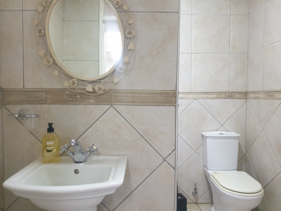 To Let 11 Bedroom Property for Rent in Sunnyside Gauteng