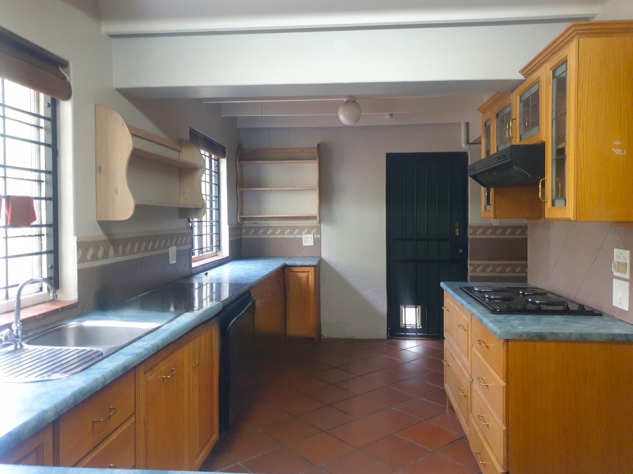 To Let 11 Bedroom Property for Rent in Sunnyside Gauteng