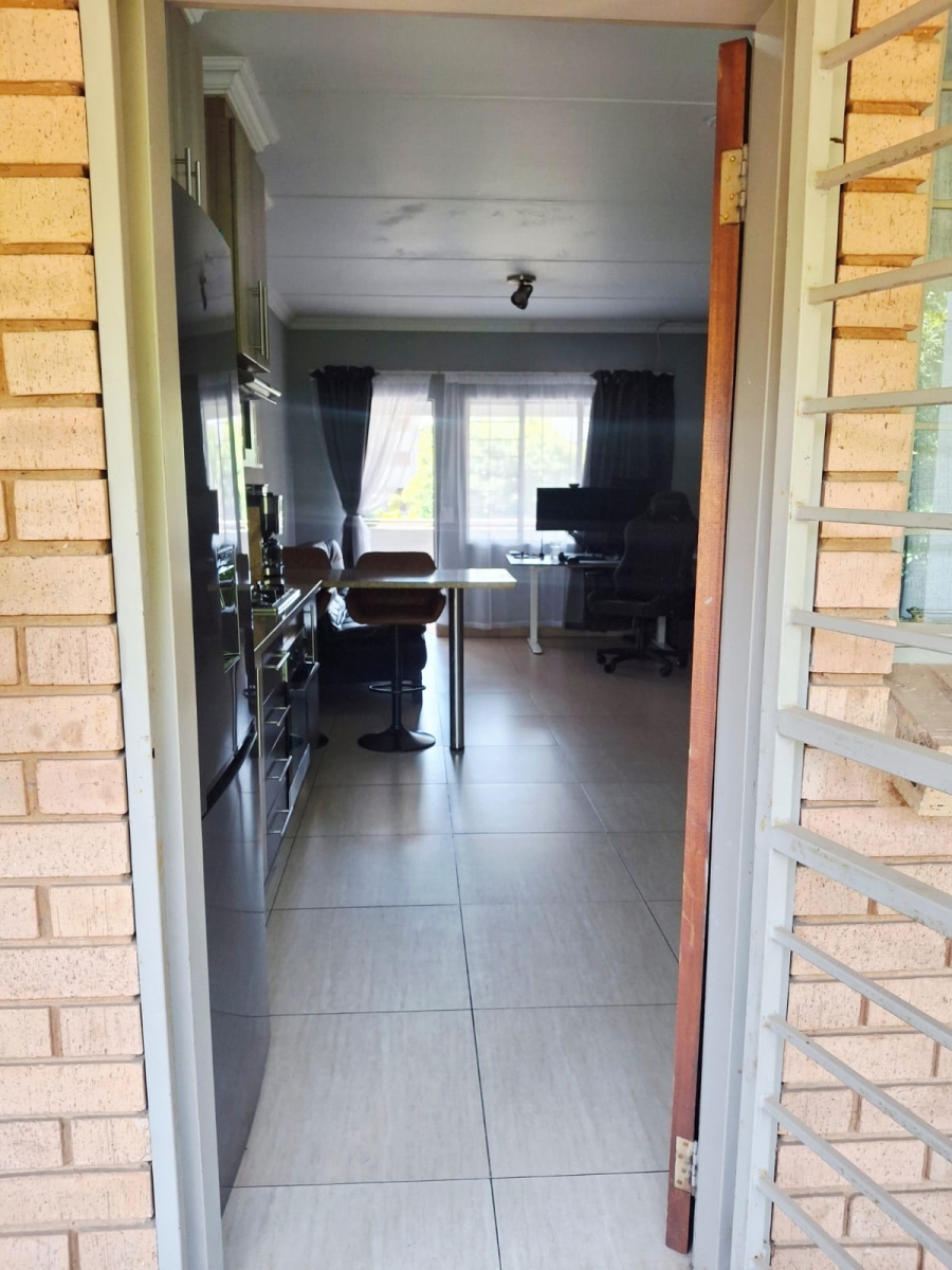 2 Bedroom Property for Sale in Moregloed Gauteng