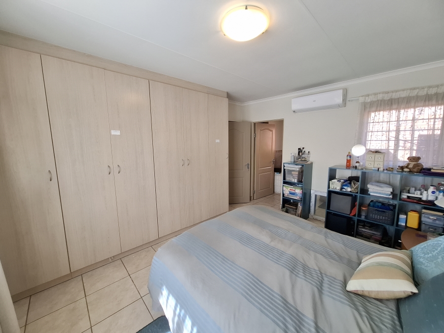 2 Bedroom Property for Sale in Equestria Gauteng