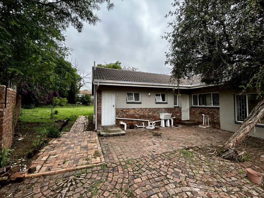 To Let 3 Bedroom Property for Rent in Vorna Valley Gauteng