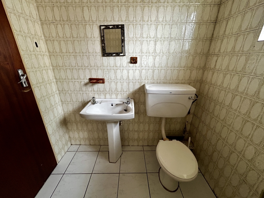 To Let 3 Bedroom Property for Rent in Vorna Valley Gauteng
