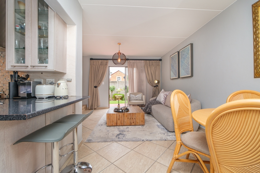 3 Bedroom Property for Sale in Wilgeheuwel Gauteng