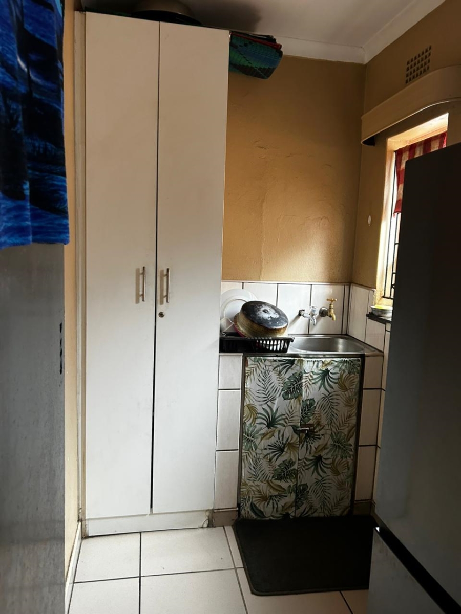 6 Bedroom Property for Sale in Azaadville Gauteng