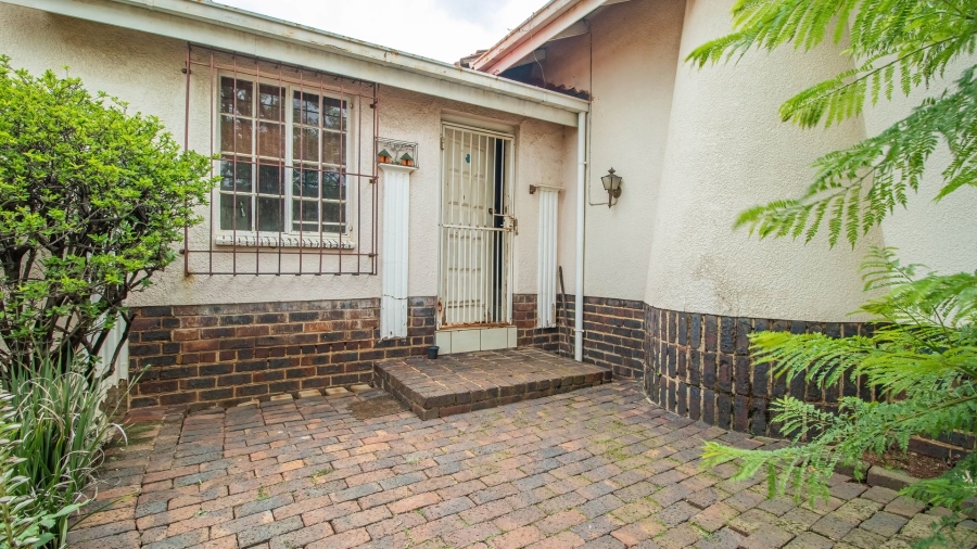 4 Bedroom Property for Sale in Edenvale Central Gauteng