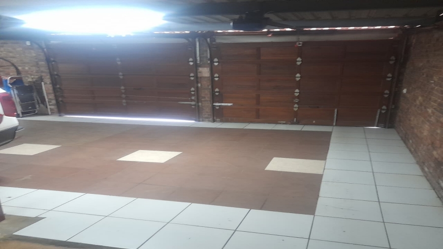 3 Bedroom Property for Sale in Vanderbijlpark SE 7 Gauteng
