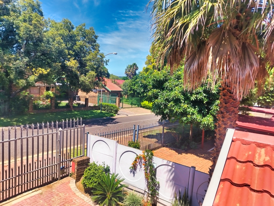 3 Bedroom Property for Sale in Garsfontein Gauteng