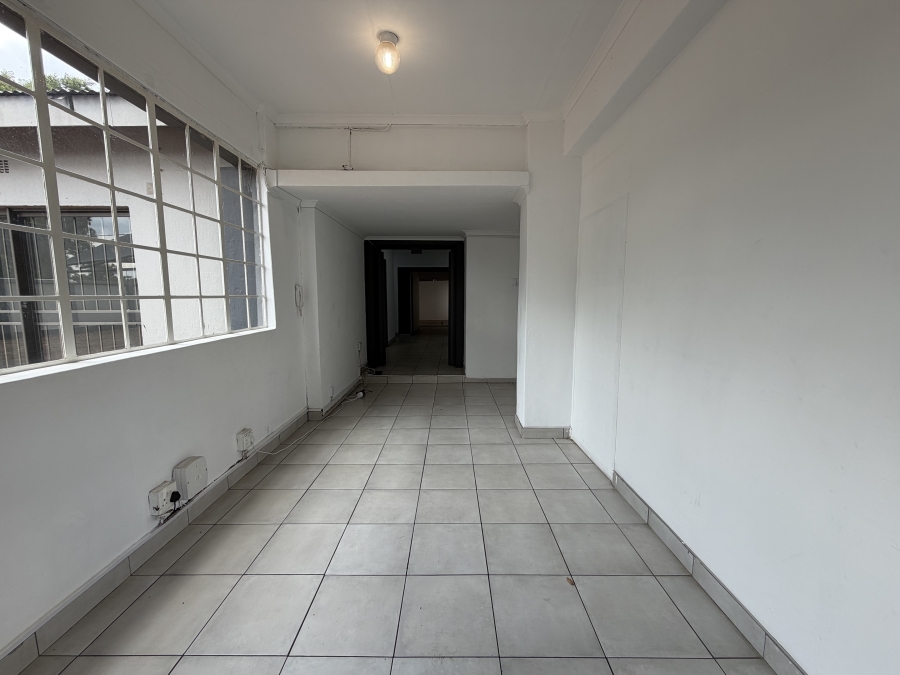 To Let Commercial Property for Rent in Clubview Gauteng