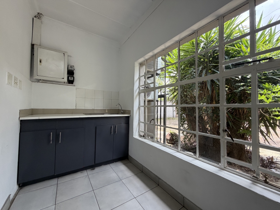 To Let Commercial Property for Rent in Clubview Gauteng