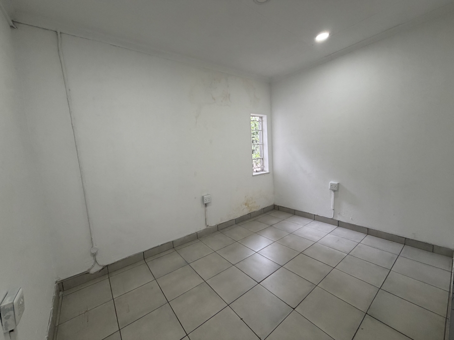To Let Commercial Property for Rent in Clubview Gauteng