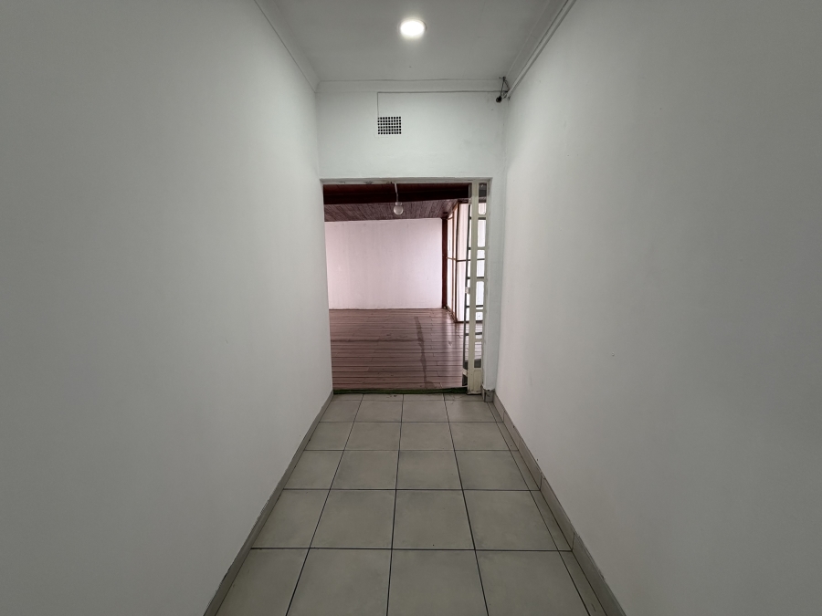To Let Commercial Property for Rent in Clubview Gauteng