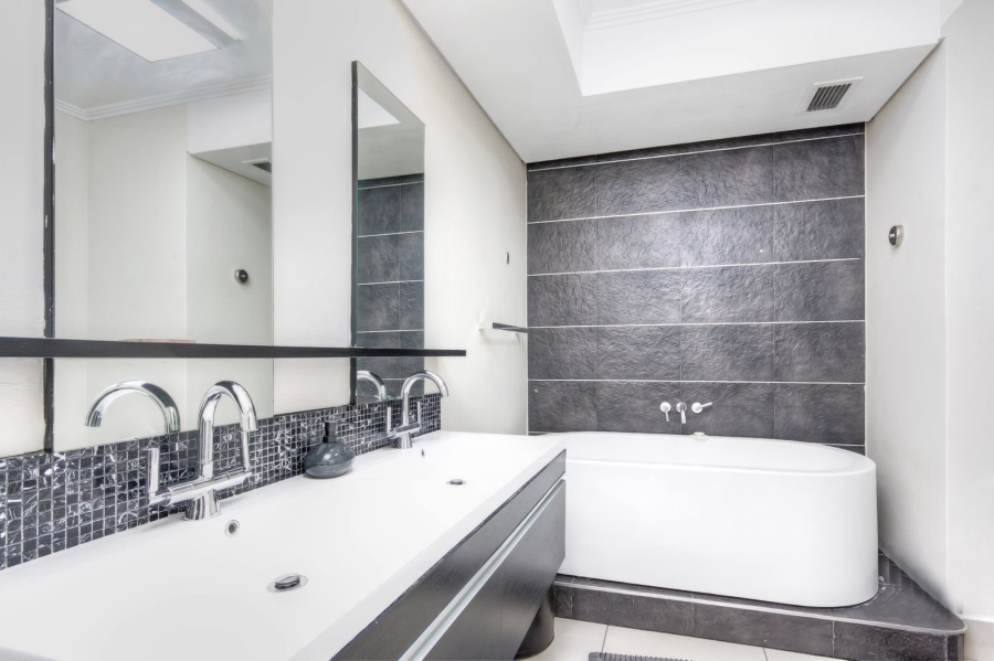 To Let 2 Bedroom Property for Rent in Morningside Gauteng