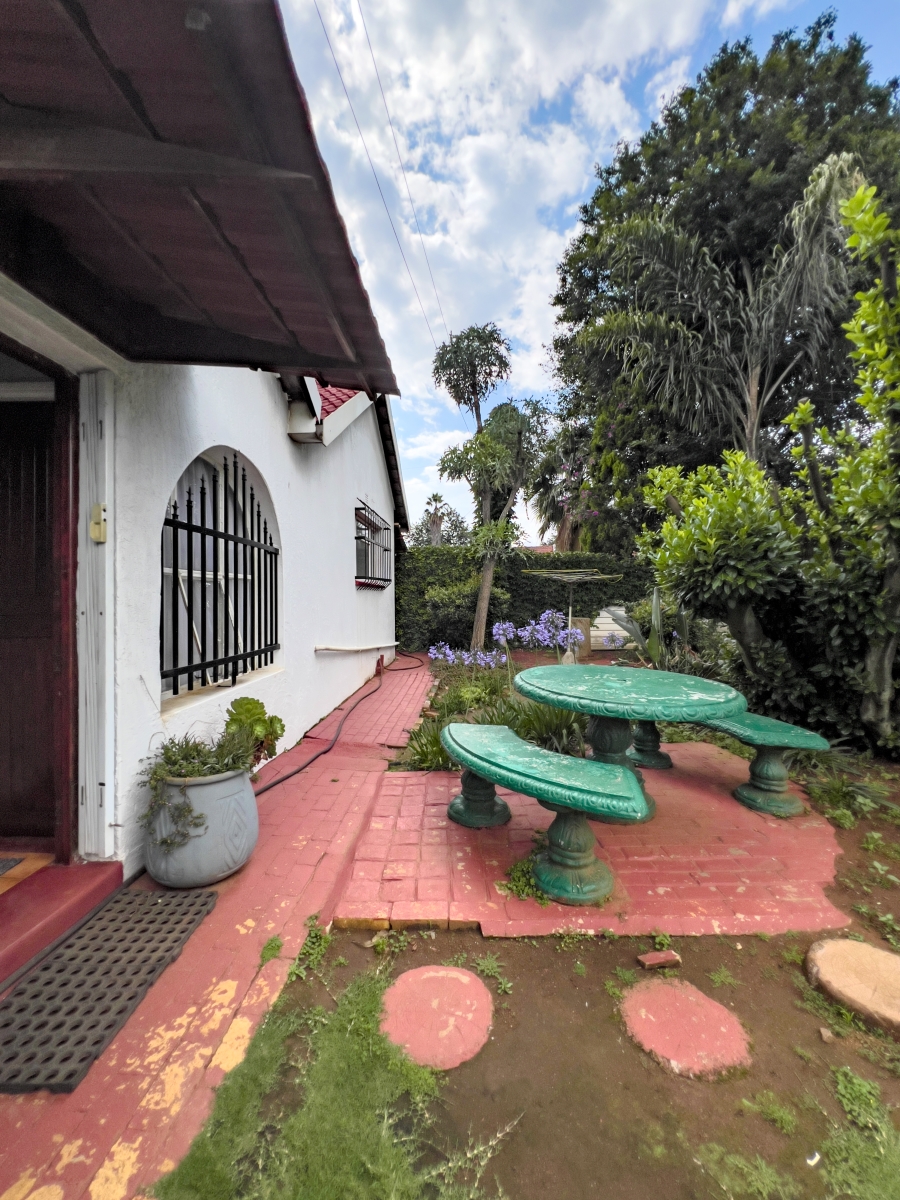 To Let 1 Bedroom Property for Rent in Nimrod Park Gauteng