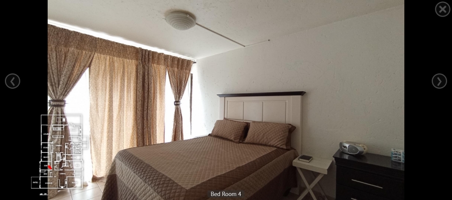 7 Bedroom Property for Sale in Featherbrooke Estate Gauteng