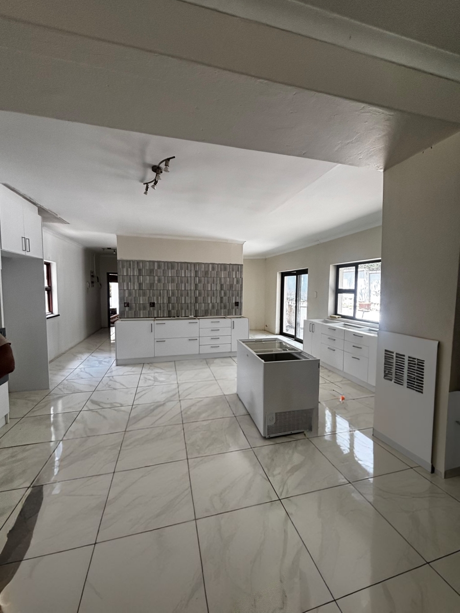 5 Bedroom Property for Sale in Morningside Gauteng