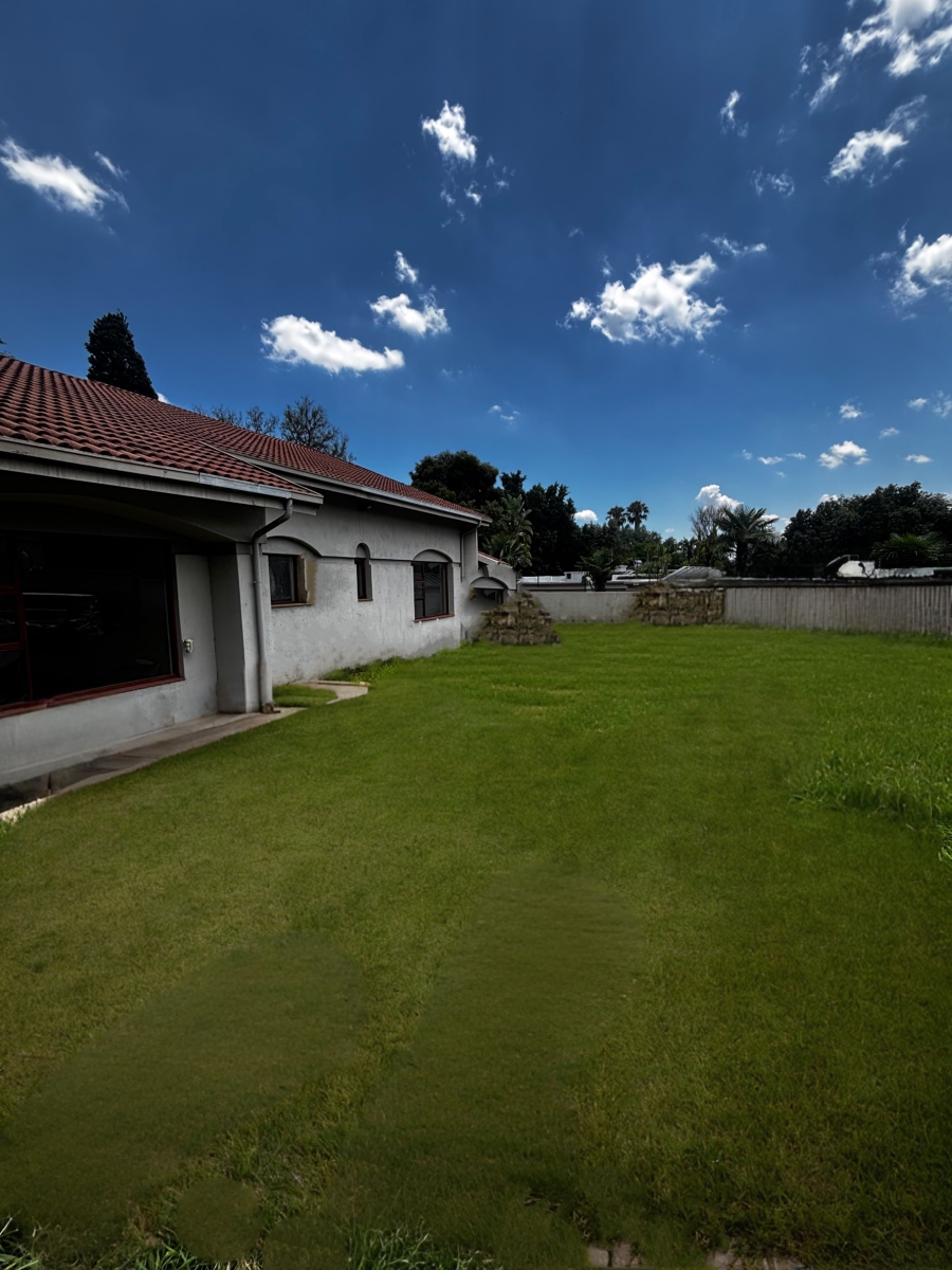 5 Bedroom Property for Sale in Morningside Gauteng