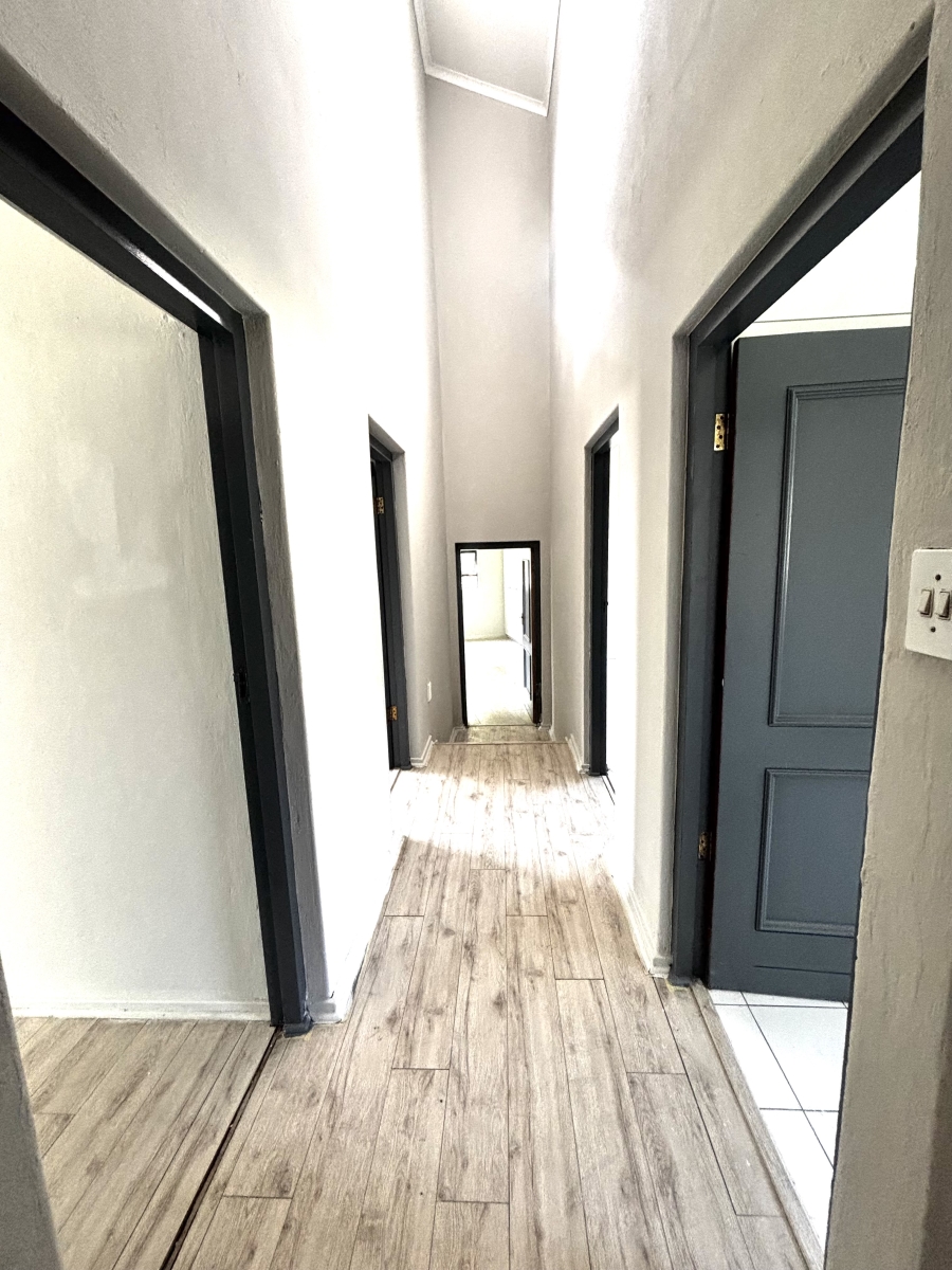 5 Bedroom Property for Sale in Morningside Gauteng