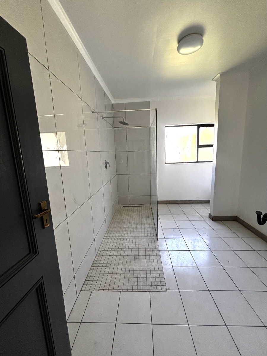 5 Bedroom Property for Sale in Morningside Gauteng