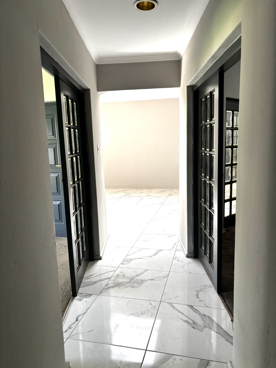 5 Bedroom Property for Sale in Morningside Gauteng