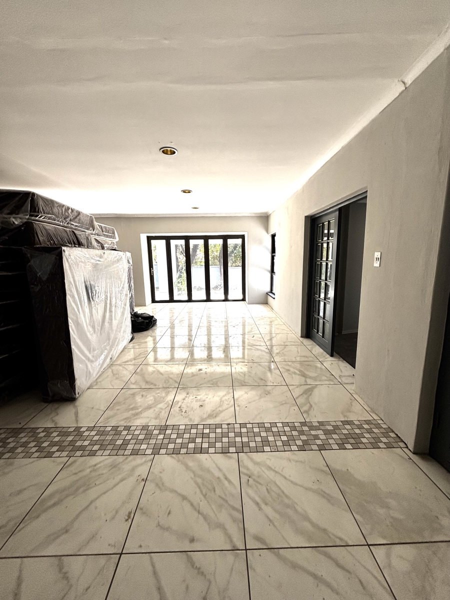 5 Bedroom Property for Sale in Morningside Gauteng
