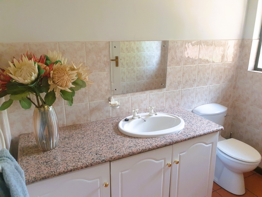 To Let 4 Bedroom Property for Rent in Lynnwood Glen Gauteng