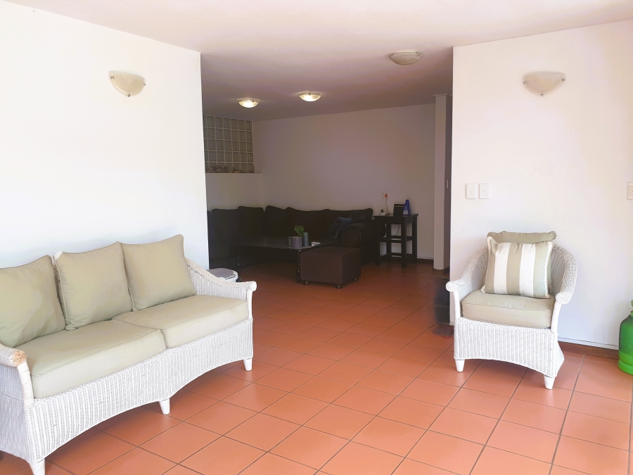 To Let 4 Bedroom Property for Rent in Lynnwood Glen Gauteng