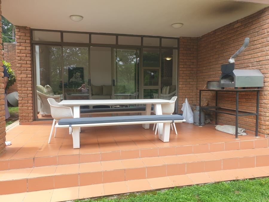 To Let 4 Bedroom Property for Rent in Lynnwood Glen Gauteng